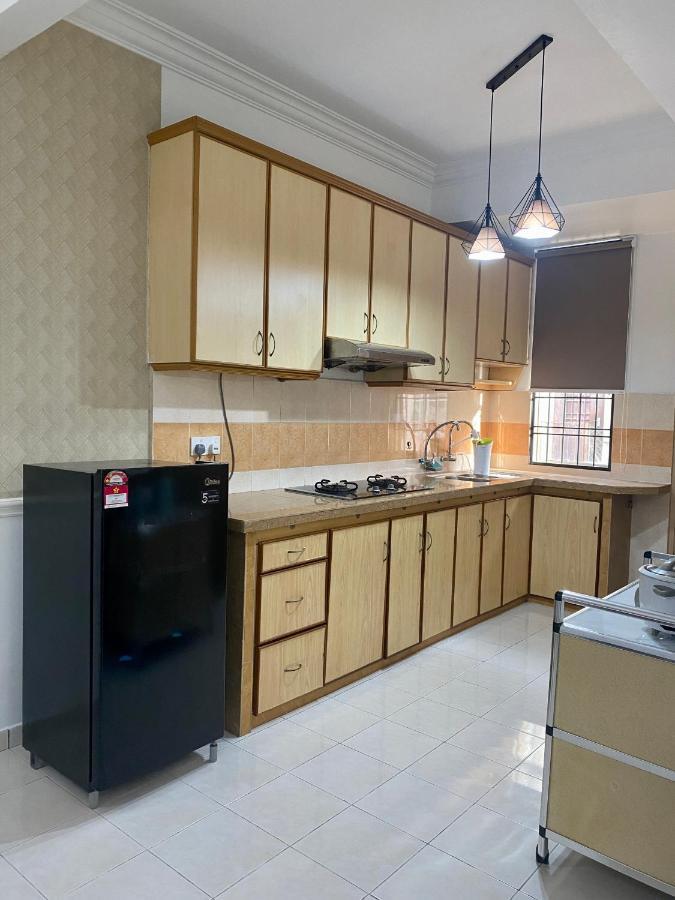 Comfy Sutera Seberang Jaya Villa Kampong Belah Dua Kültér fotó