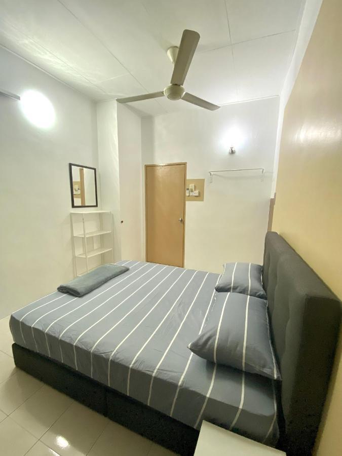 Comfy Sutera Seberang Jaya Villa Kampong Belah Dua Kültér fotó